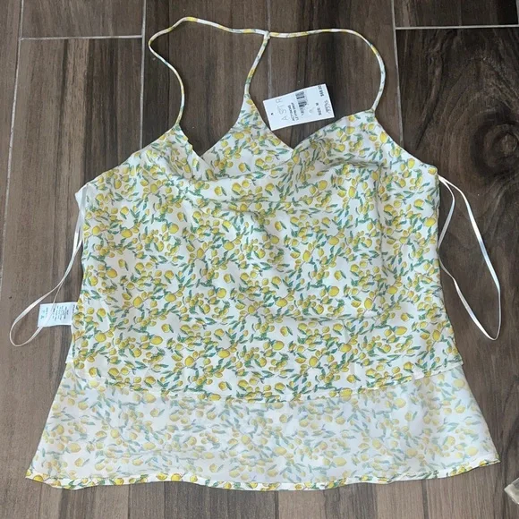 NWT ASTR The Label Cowl Neck
Tank Top Lemon Drop Print Sz Medium 🍋Summer🍋 - Picture 16 of 16